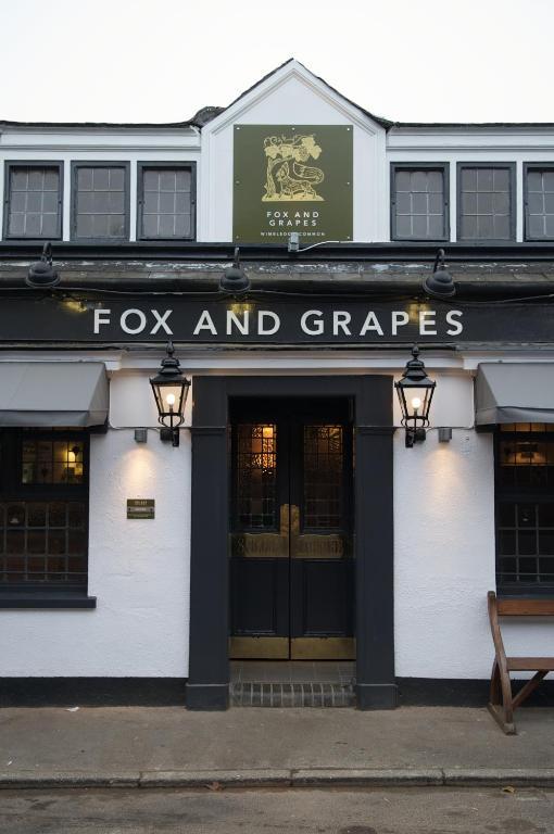 Fox And Grapes Hotel London Exterior photo